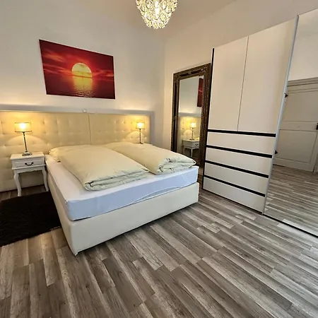 Апартаменты Apartmenthaus Burgis *